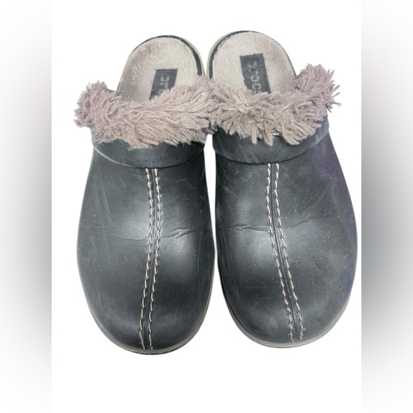 Crocs Cobbler Size 7 W Black Rubber Clogs Slides Slip On Shoes Faux Fur Lined - Picture 3 of 6